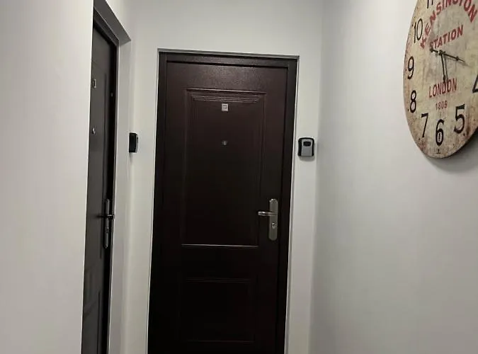 Apartmentsbymatyrafa-iii טרנובסקי גאורי